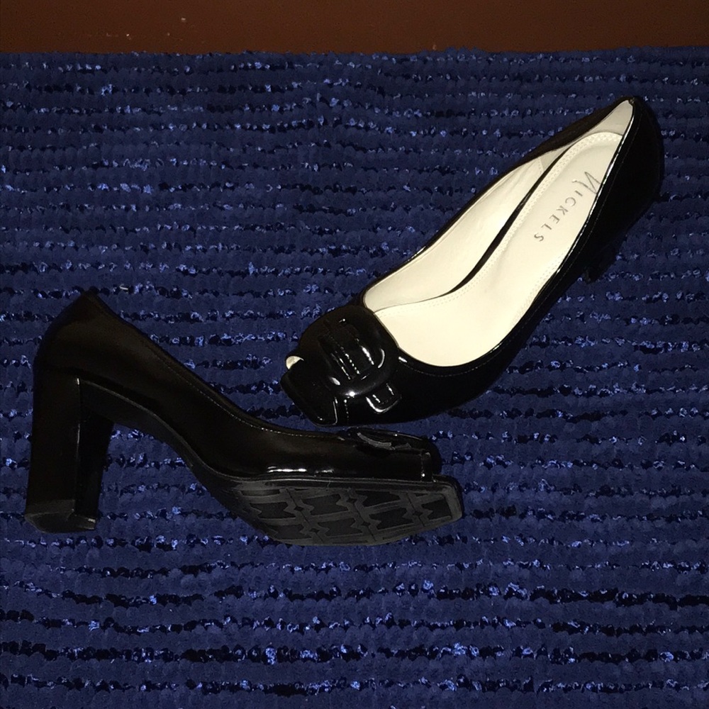 Shoes - Picture 2 of 3